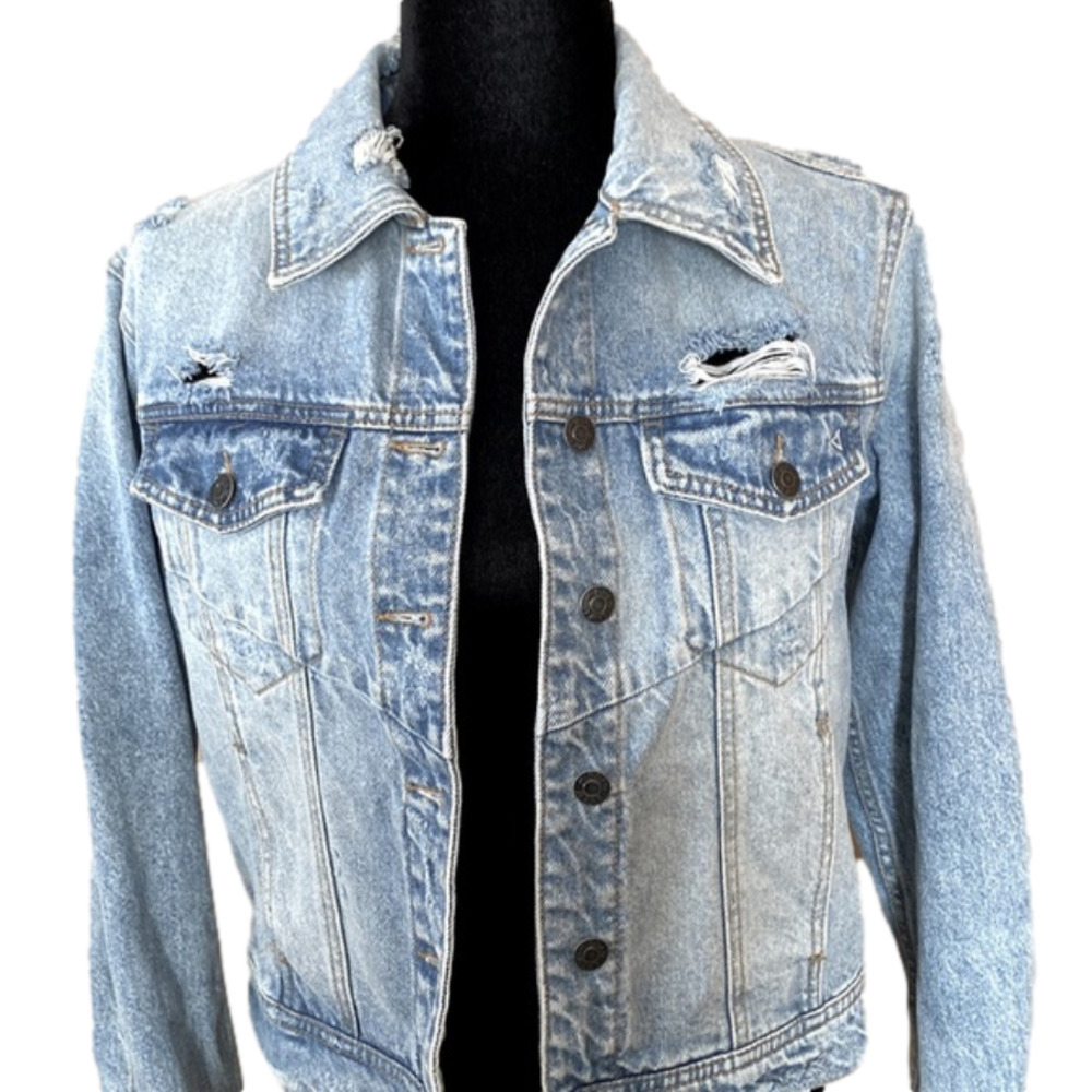 **premium Denim** Hidden distressed light wash structured Jean jacket